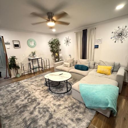 Stylish Cozy Quiet Family Retreat And Romantic Getaway Sleeps Up To 7 With Fast Wifi, Free Parking, Work Station, Alexa Enabled, Fenced In Backyard For Pets Grill Party Patio, Porch, Beach, Canal, Stadium,Boardwalk Restaurants, And Much More! Атлантик Сити Екстериор снимка