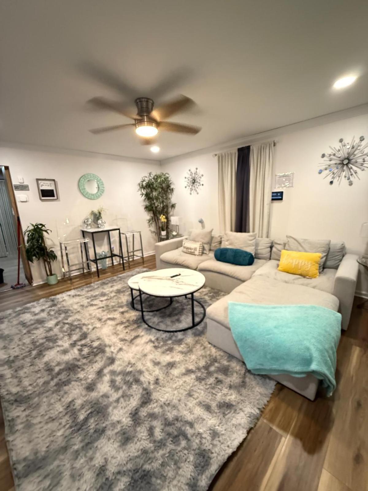 Stylish Cozy Quiet Family Retreat And Romantic Getaway Sleeps Up To 7 With Fast Wifi, Free Parking, Work Station, Alexa Enabled, Fenced In Backyard For Pets Grill Party Patio, Porch, Beach, Canal, Stadium,Boardwalk Restaurants, And Much More! Атлантик Сити Екстериор снимка